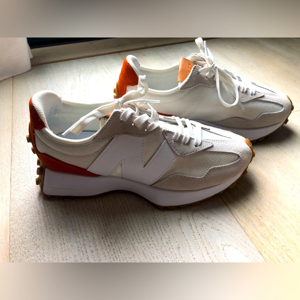 New Balance 327 - womens 8, white, cream, rust -basically new
